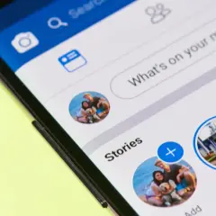 Facebook: Jak usunąć relację z telefonu? Pełna kontrola!