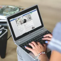 Jak zmienić nazwę grupy na Facebooku? Pełny poradnik admina