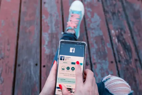 Widoczność komentarzy na Facebooku: Czy jesteś bezpieczny?