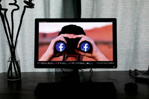 Chroń prywatność: Jak zablokować Facebookowi dostęp do galerii?