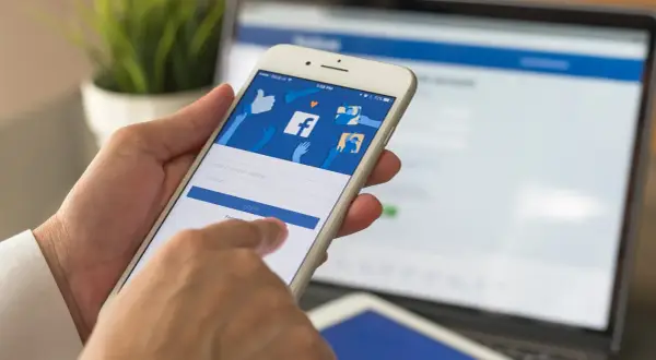Facebook: Jak usunąć konto? Dane, Messenger, 30 dni na decyzję