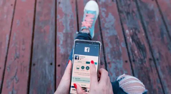 Widoczność komentarzy na Facebooku: Czy jesteś bezpieczny?