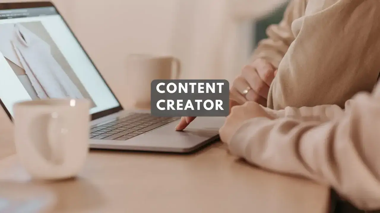Sprzęt content creatora, smartfon, mikrofon, oprogramowanie do edycji, Canva