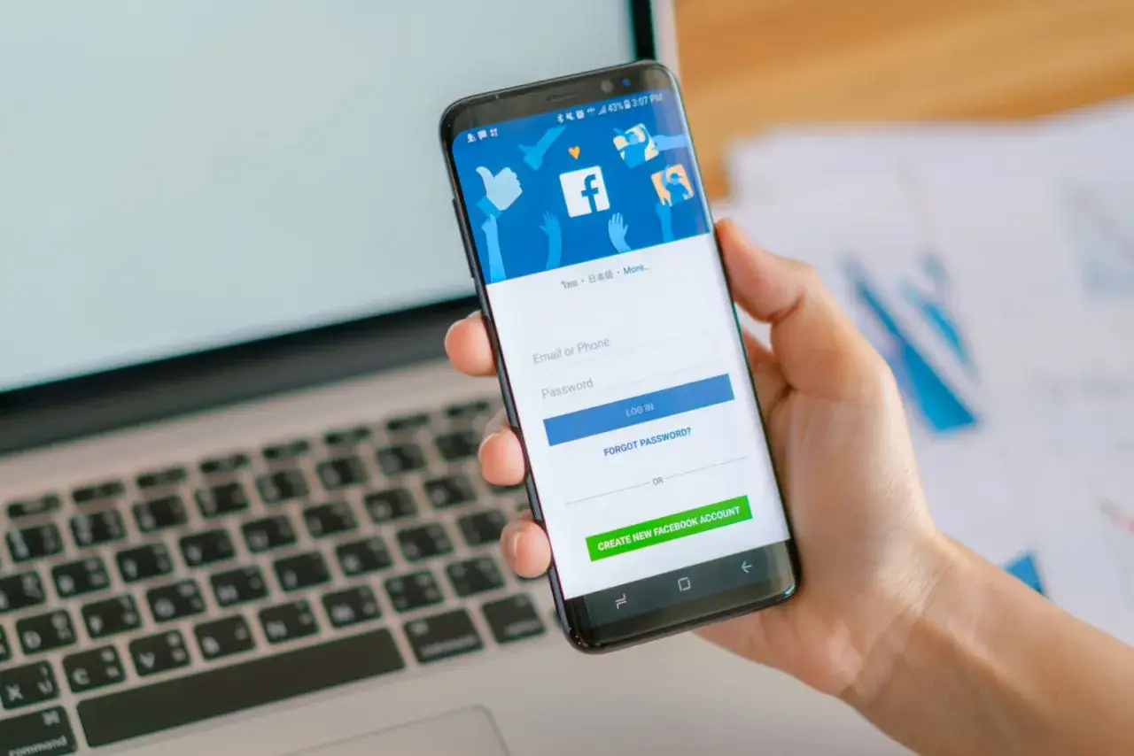 Logowanie Facebook telefon przewodnik
